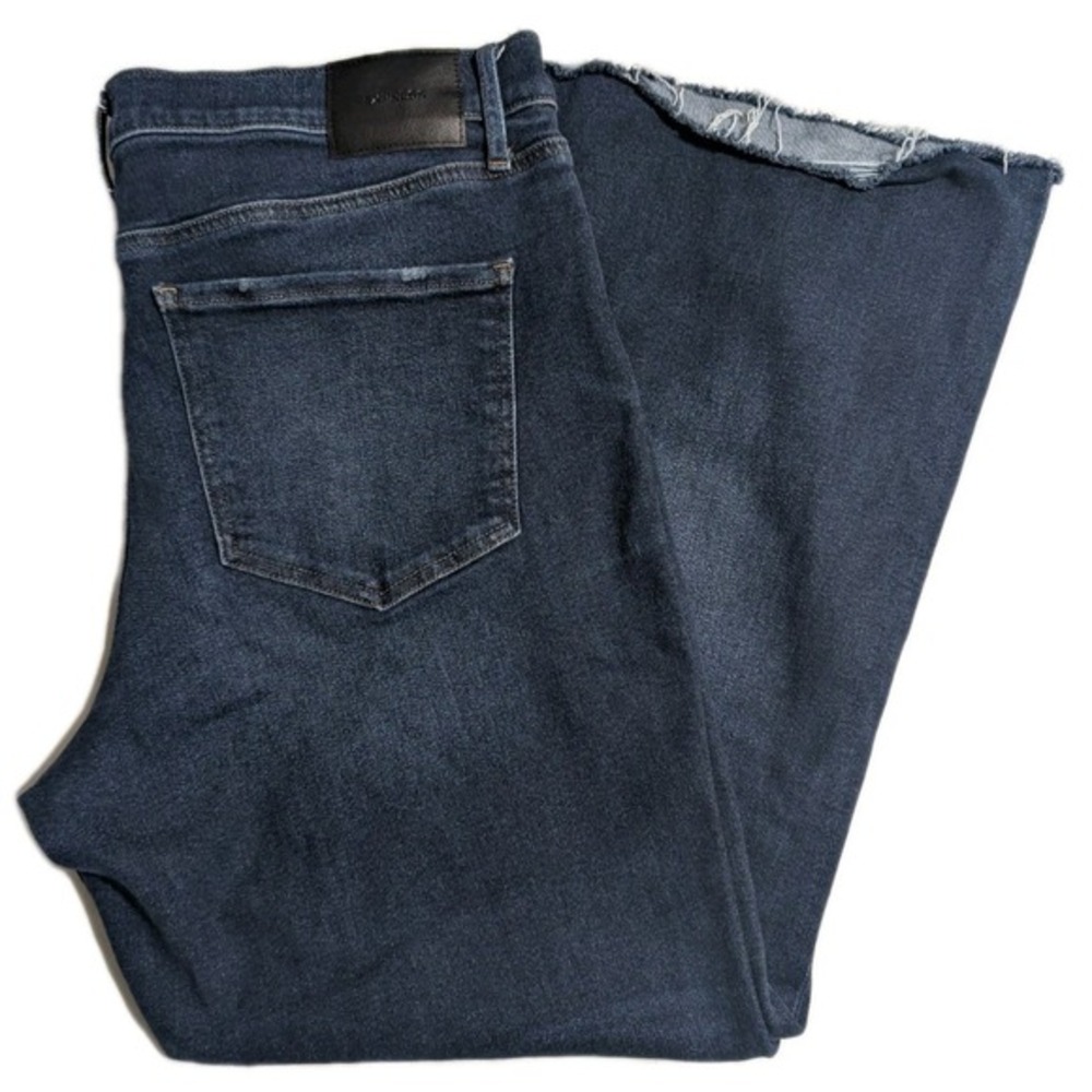 Express Jeans Women's 70s Flare Mid Rise Dark‎ Wash Size 16R